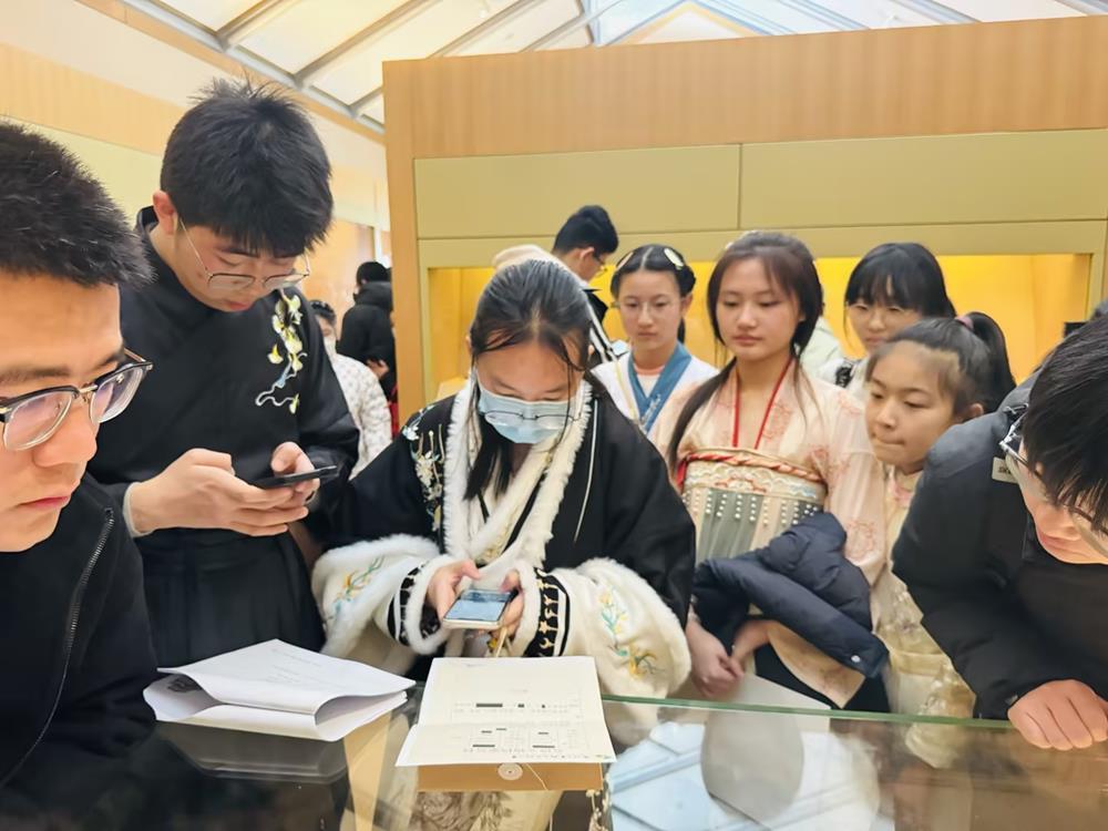 69f9608d94ad489f9966f7b877d44e85.jpg 69f9608d94ad489f9966f7b877d44e85.jpg