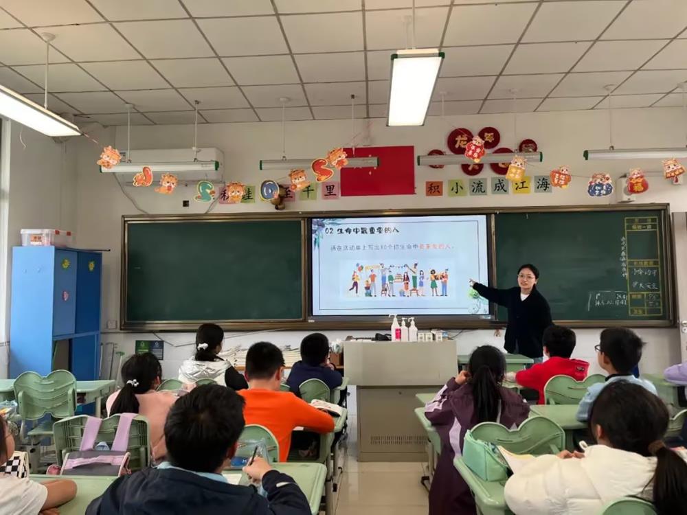 2b37a131dd814b38abe67d839f858a68.jpg 2b37a131dd814b38abe67d839f858a68.jpg